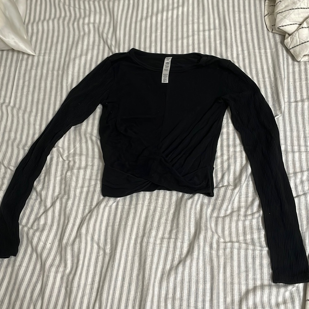 Alo yoga workout top in size xs